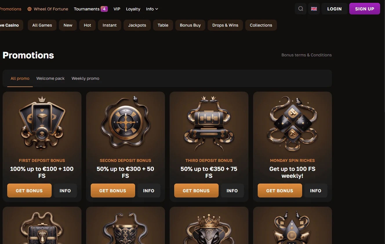 Crowngold Casino desktop promotions view with welcome and free spin offers